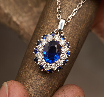 Collier Colombo