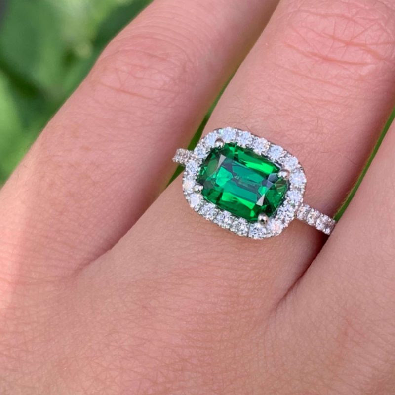 Bague Jaffna - Tsavorite coussin 2.05 cts