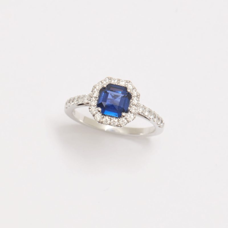 bague saphir bleu