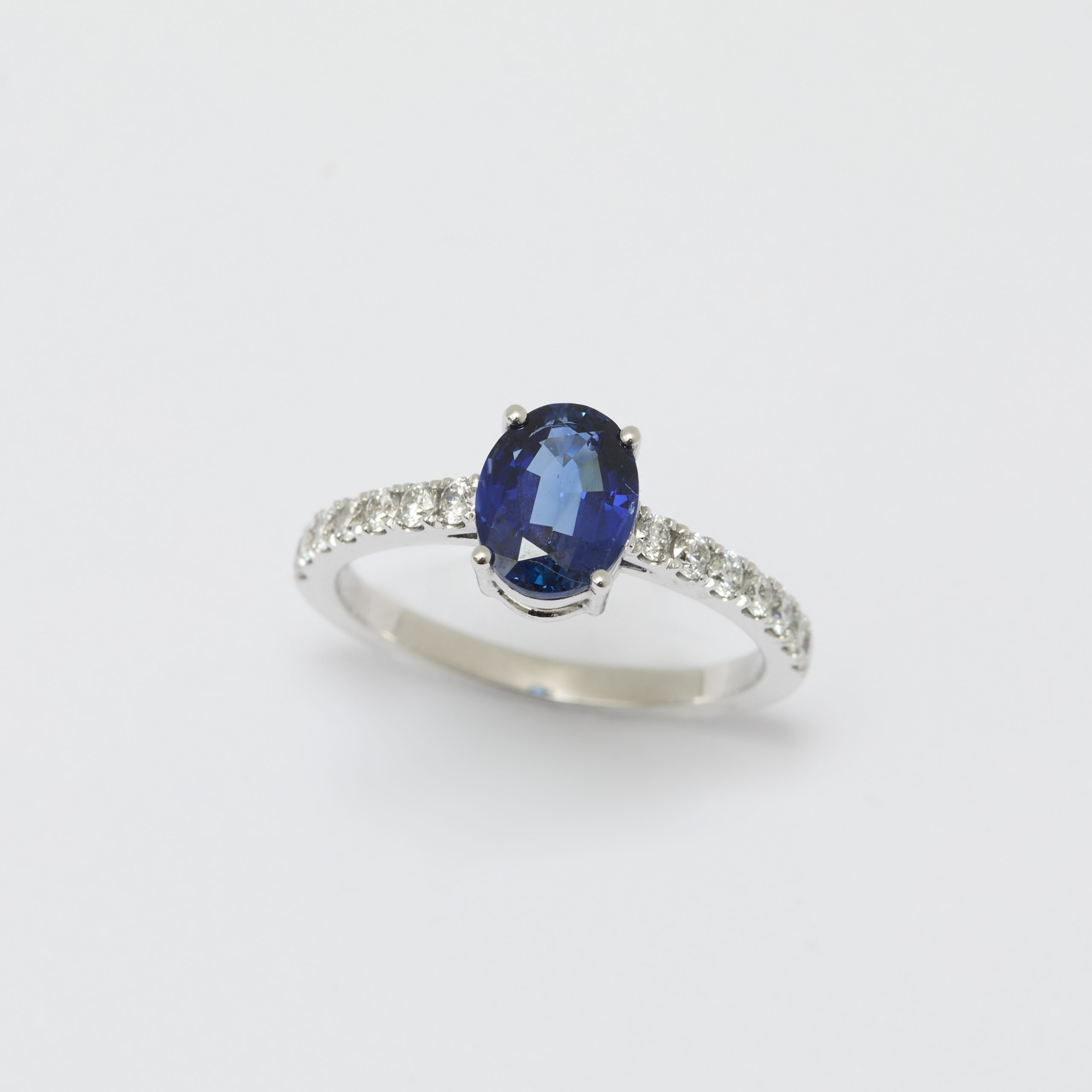 bague saphir bleu