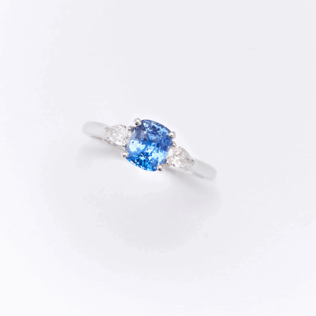 Bague Elahera - Saphir Vivid Blue 1.20 carats