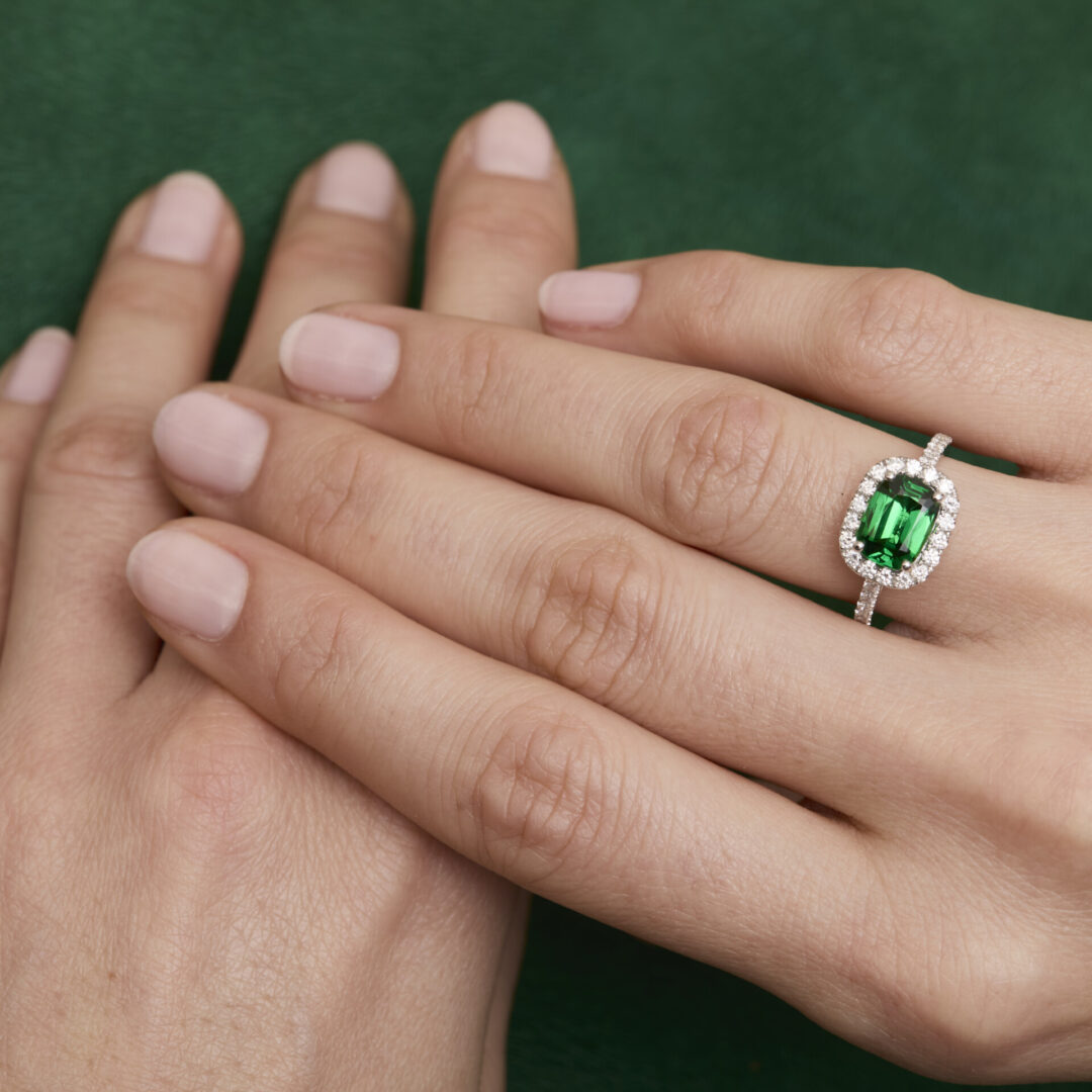 bague tsavorite