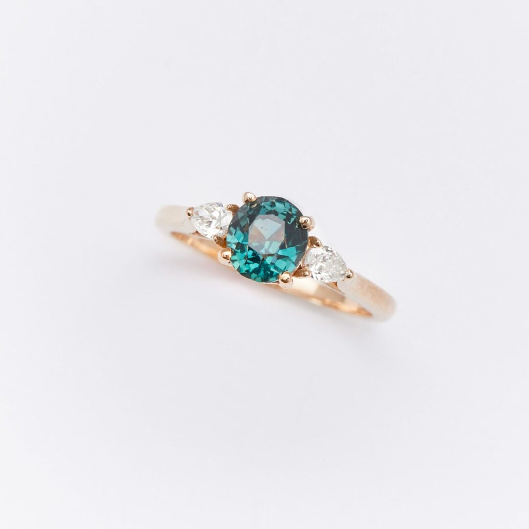 Bague Elahera - Saphir Teal 1.53 carats