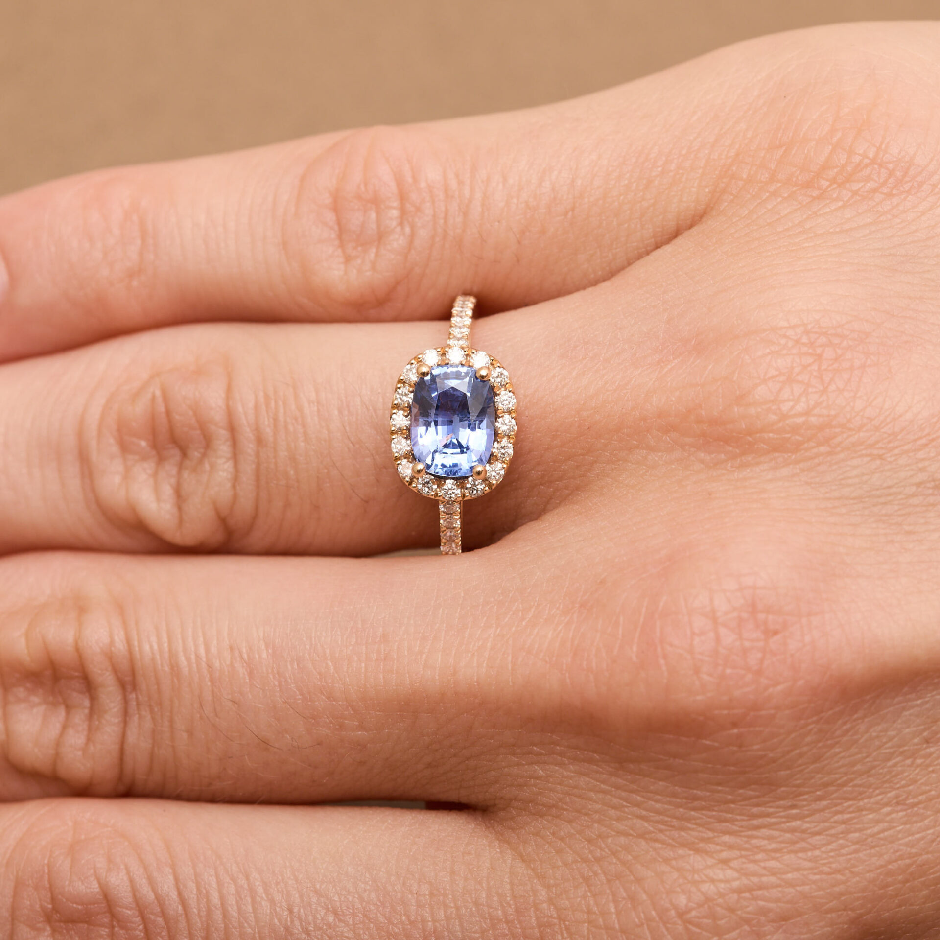 bague saphir avani