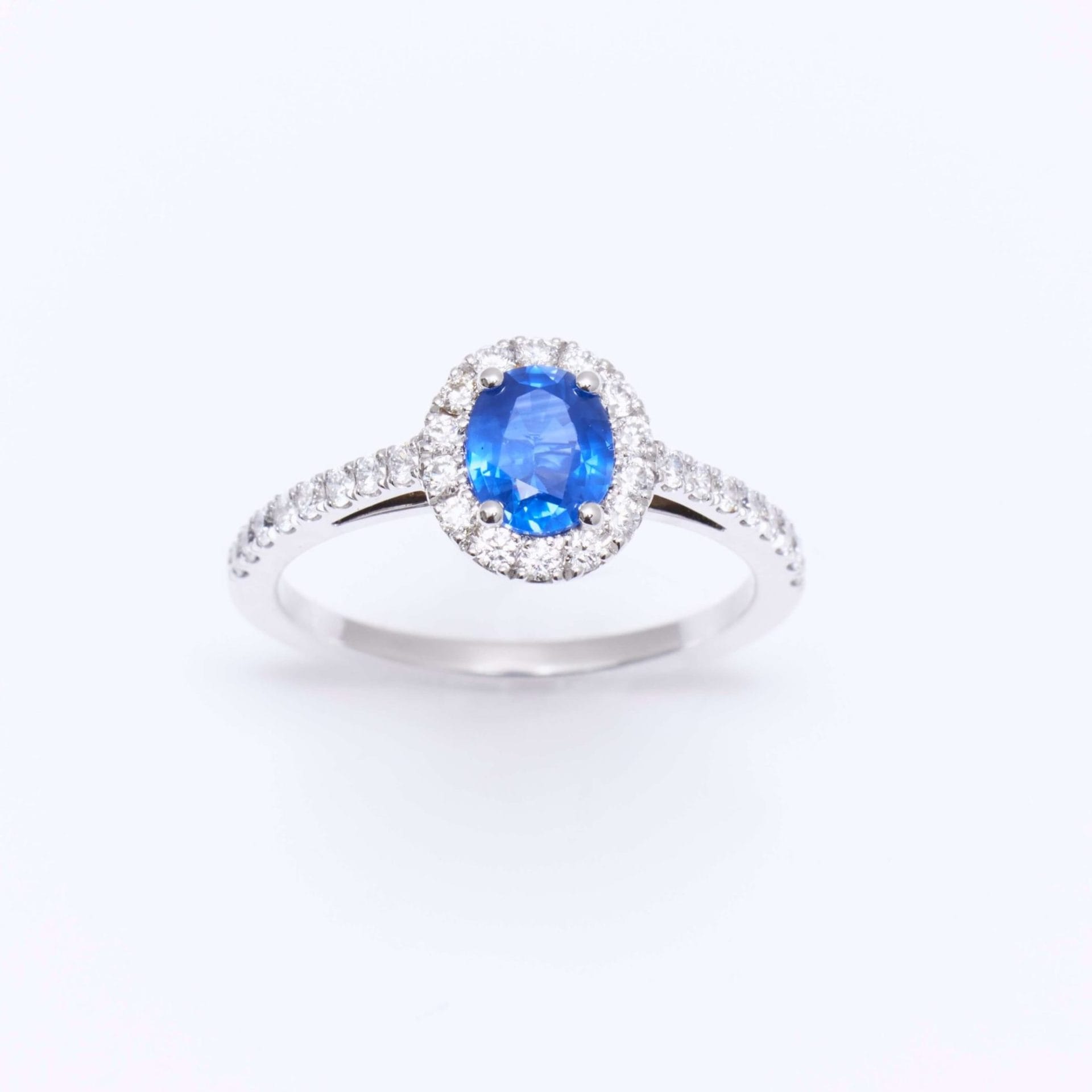 Bague Jaffna - Saphir Vivid Blue 0.80 carats