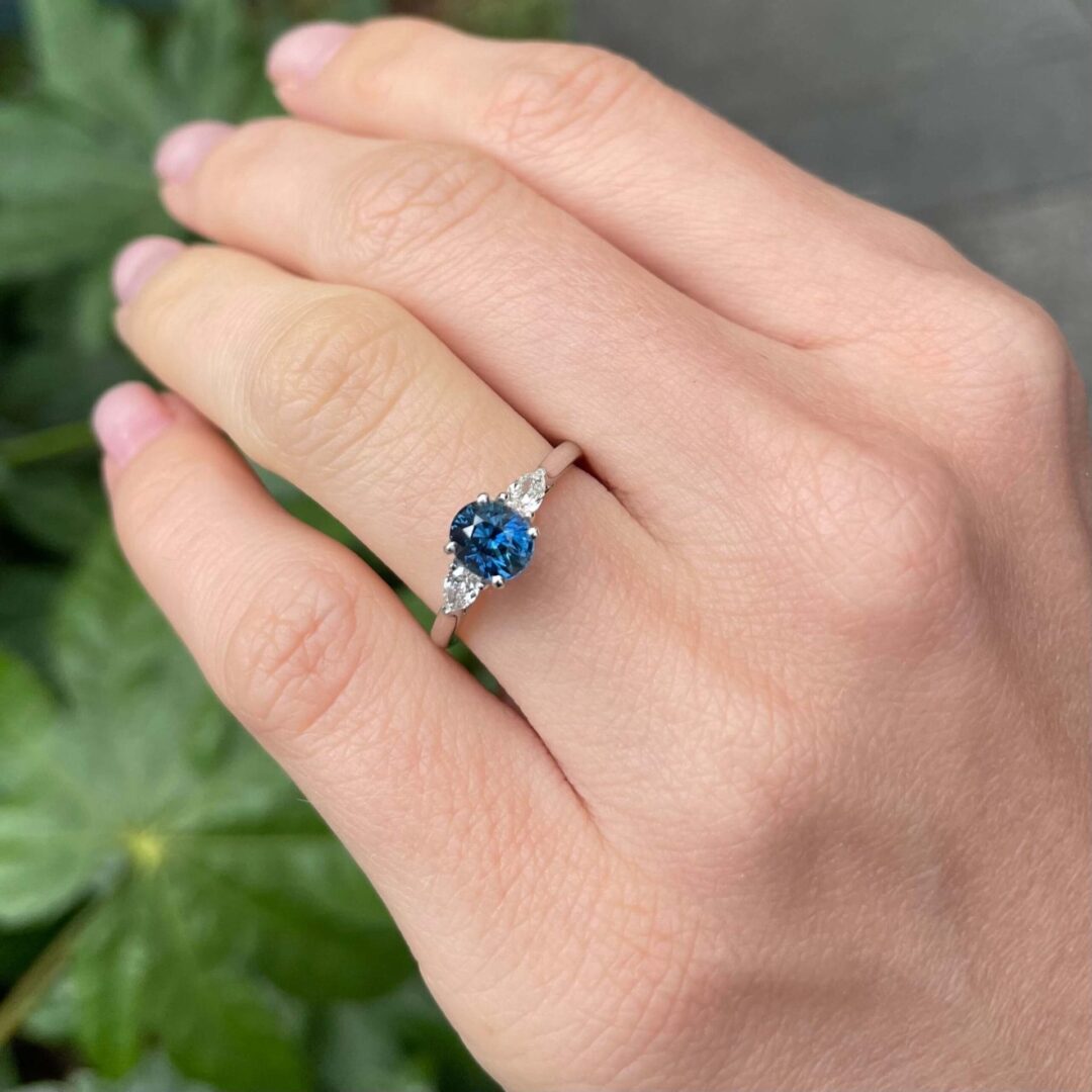 Bague Elahera - Saphir Indigo 1.09 carats