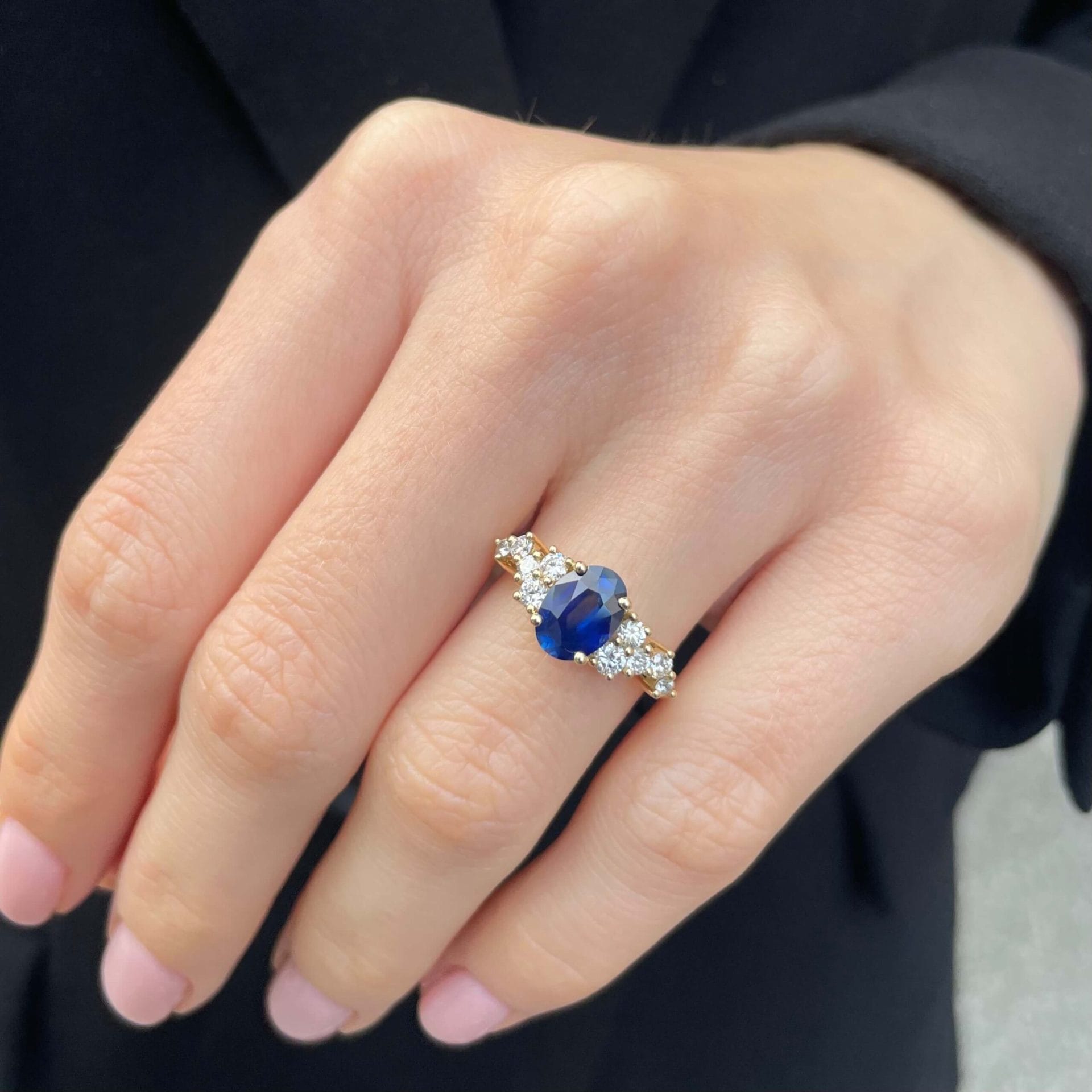 Bague Horana - Saphir Royal Blue 1.66 carats – Image 2