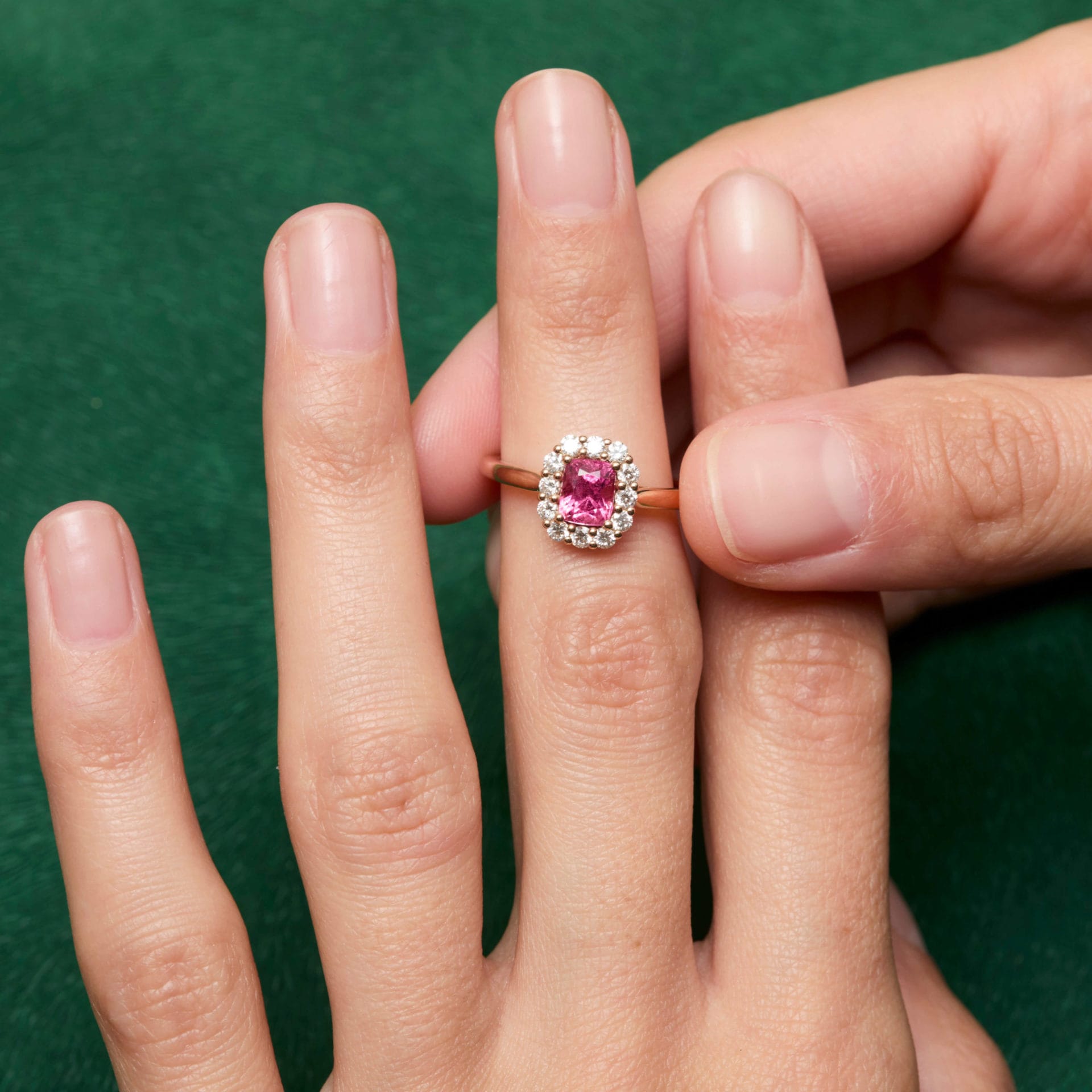 Bague Matara - Spinelle Mahenge 1.12 carats – Image 2