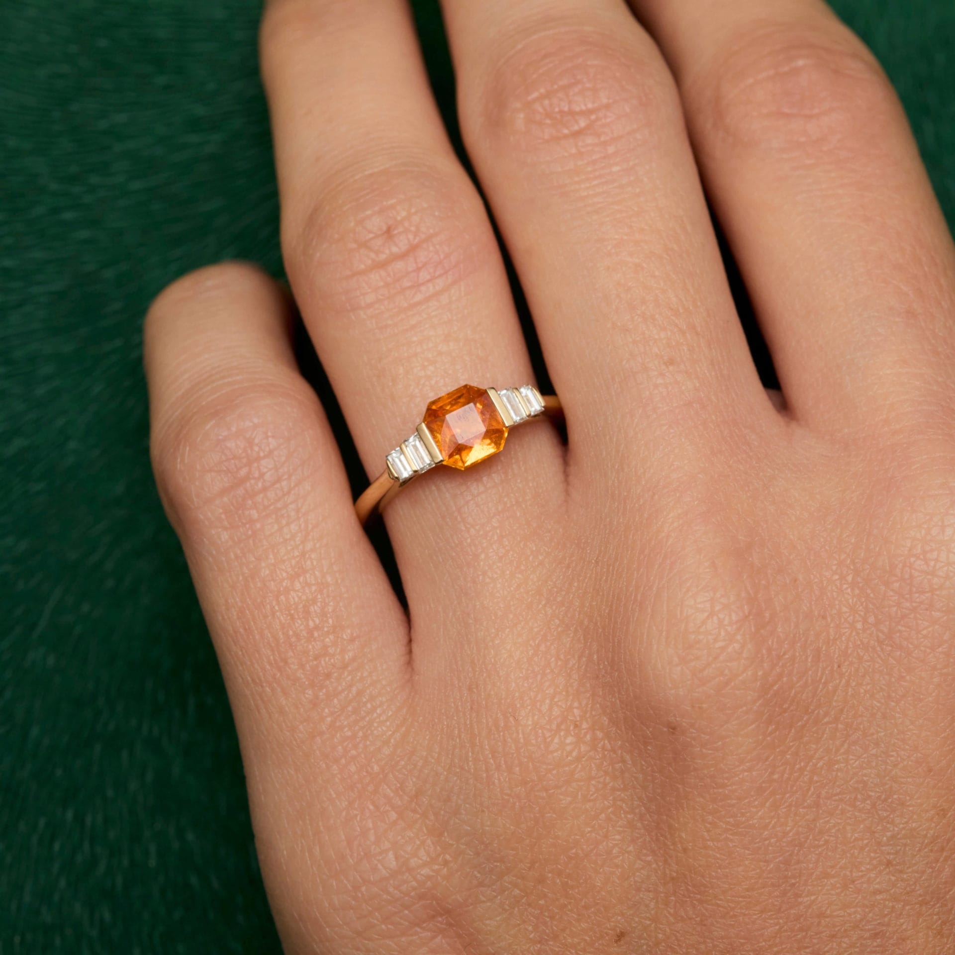 Bague Esmeralda - Grenat Mandarin 1.27 carats – Image 3