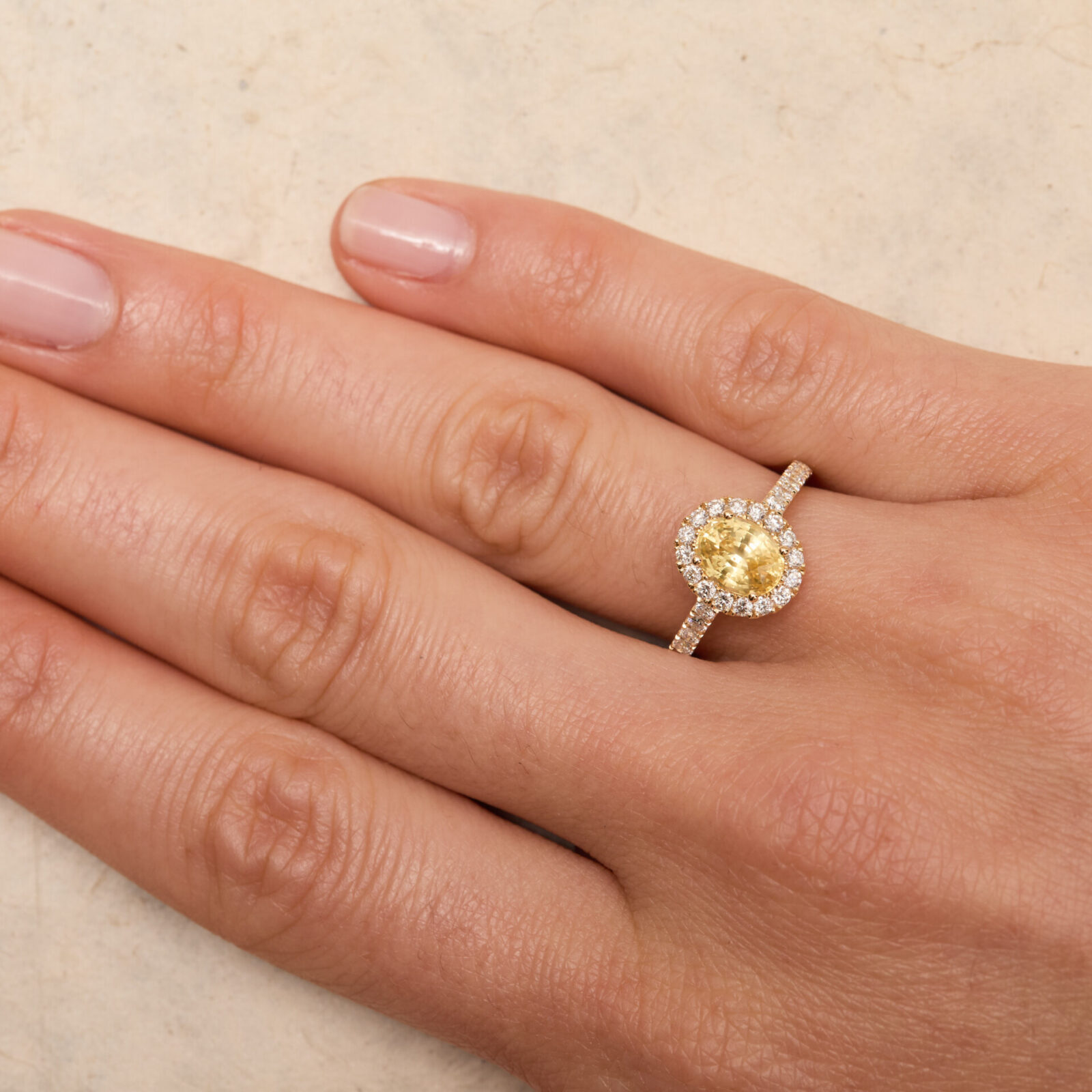 Bague Jaffna - Saphir Jaune 1,65 carats – Image 4