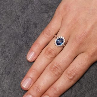 Bague Ella - Saphir Vivid Blue 2.28 carats
