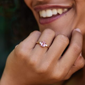 Bague Elahera - Grenat Malaya 1.50 carats