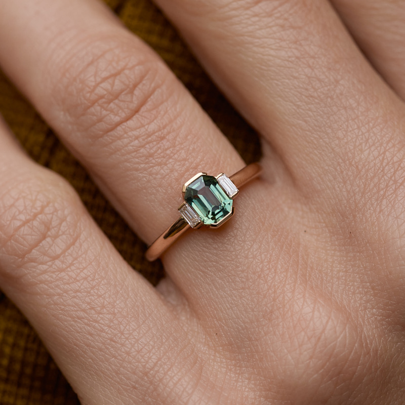 Bague Elahera Art Déco - Saphir Teal 1.06 carats – Image 2