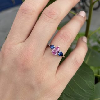 Bague Elahera – Saphir rose 1.12 carats