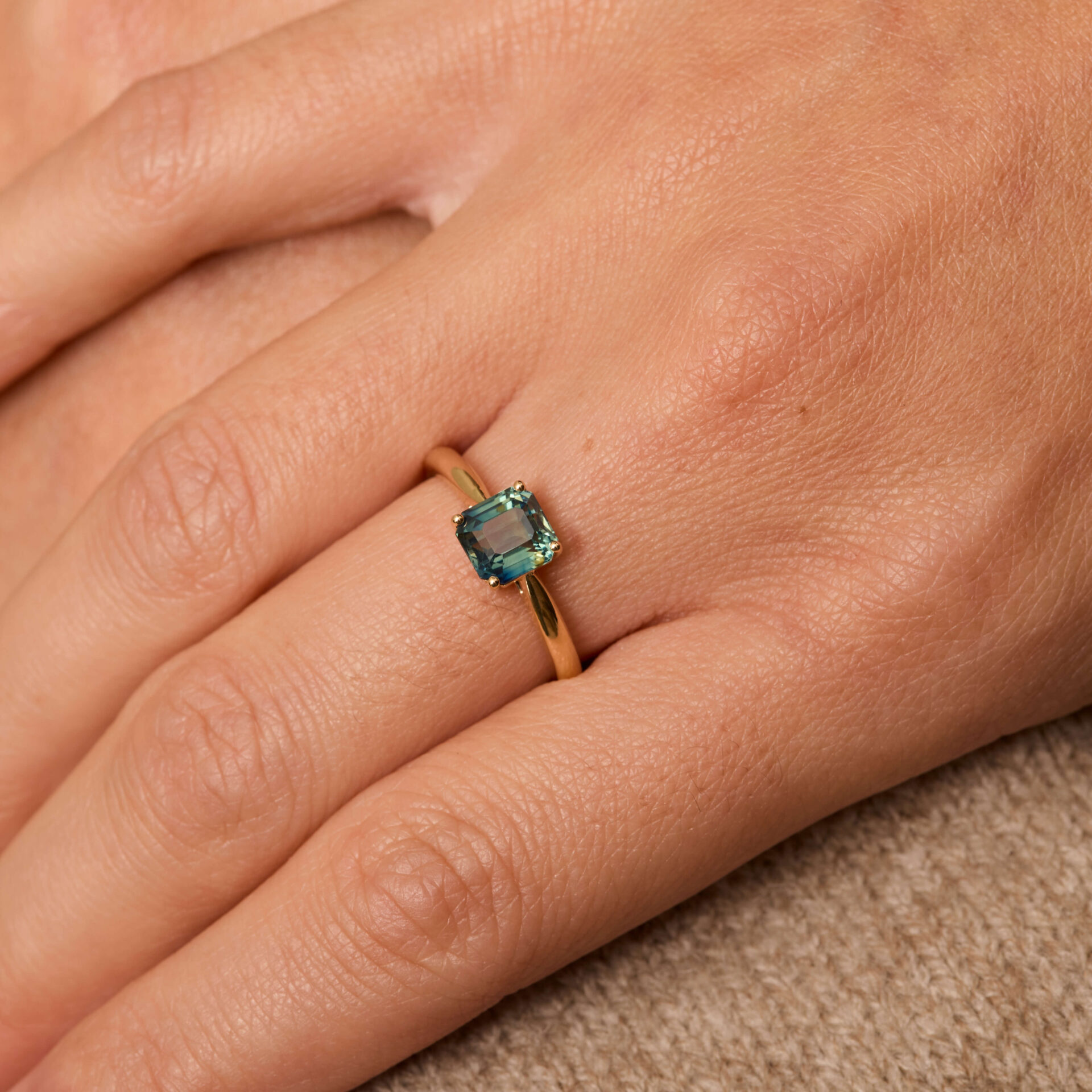 Bague Trinco - Saphir Teal 1.47 carats – Image 2