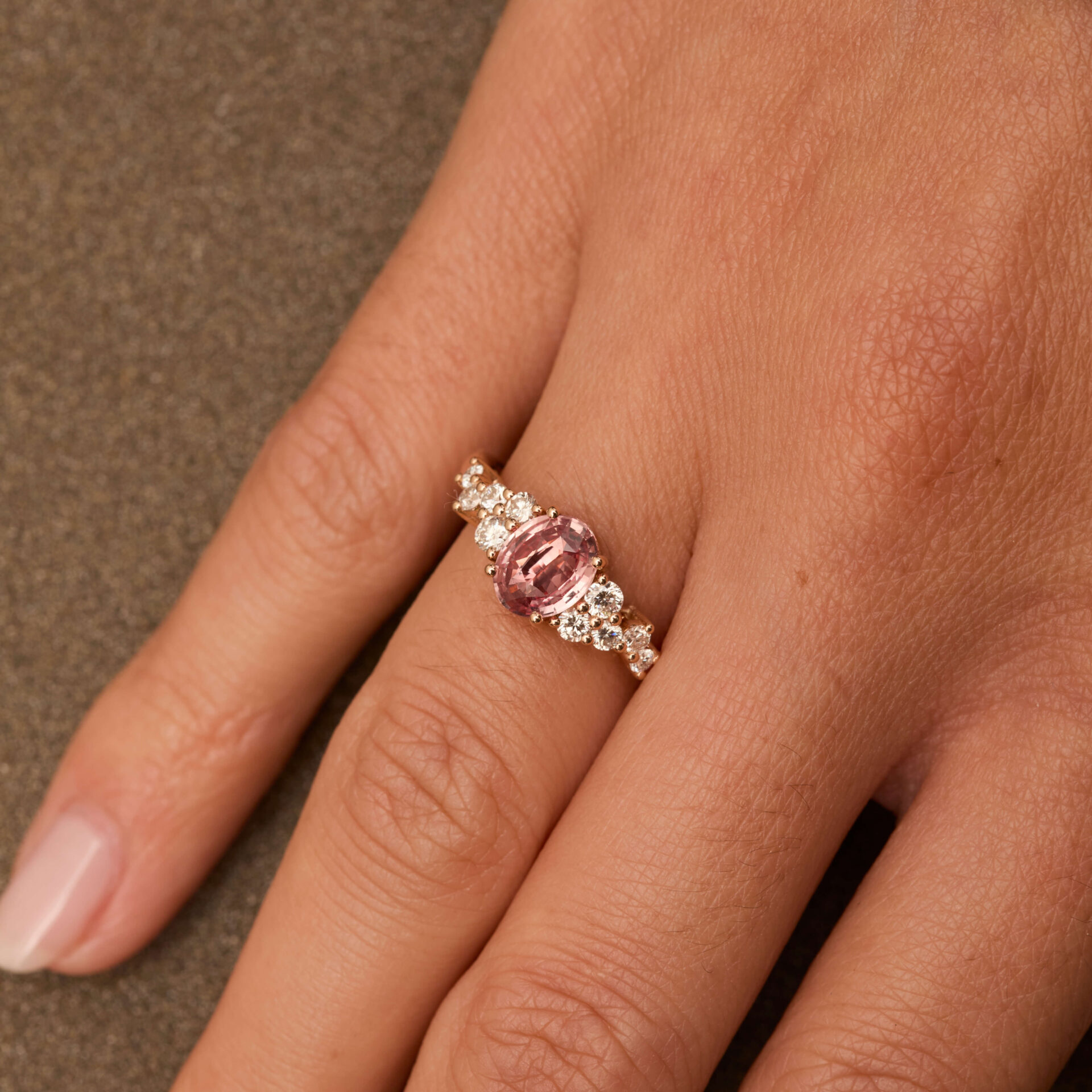 Bague Horana - Saphir Padparadscha 1.06 carats – Image 2