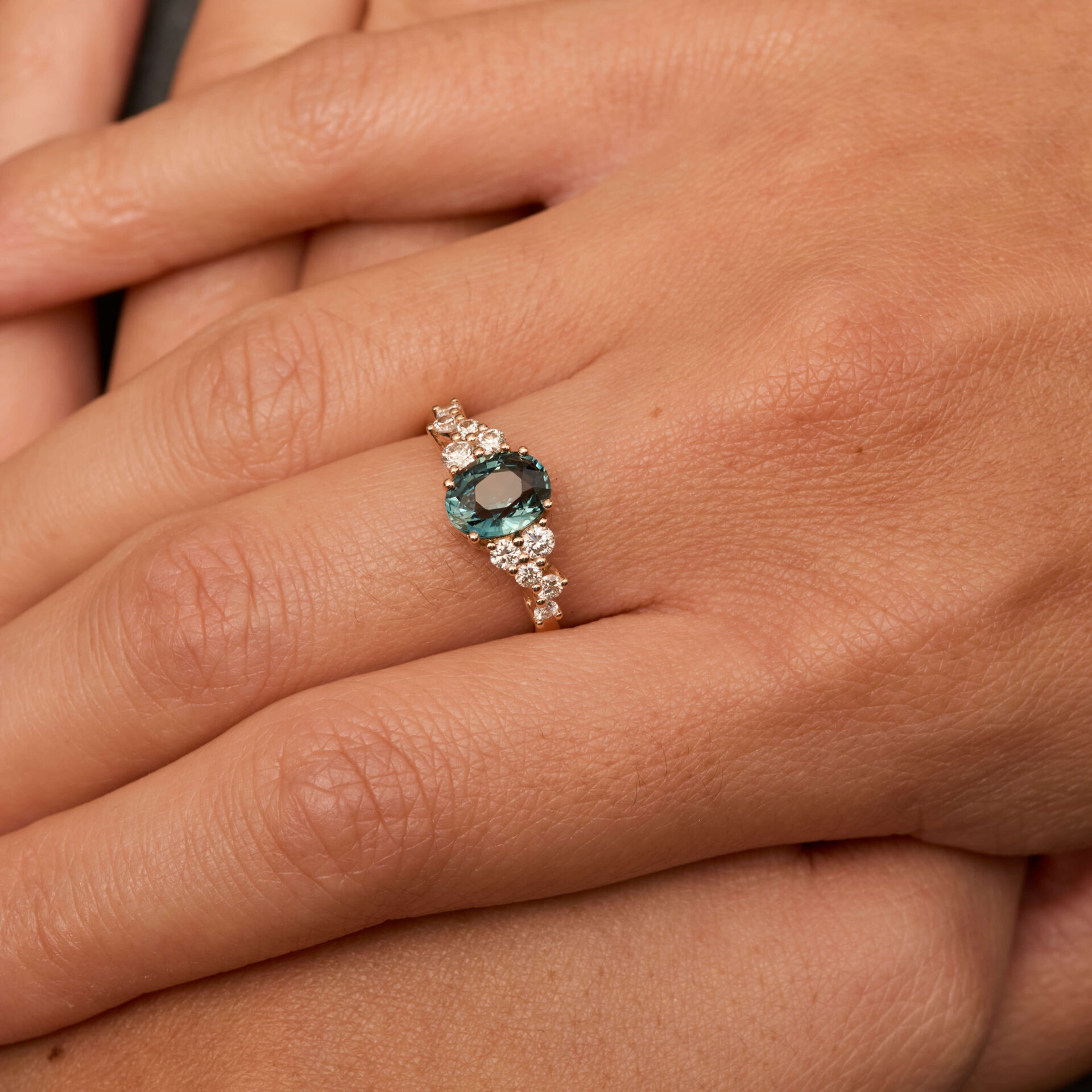 Bague Horana - Saphir Teal 1.52 carats – Image 2