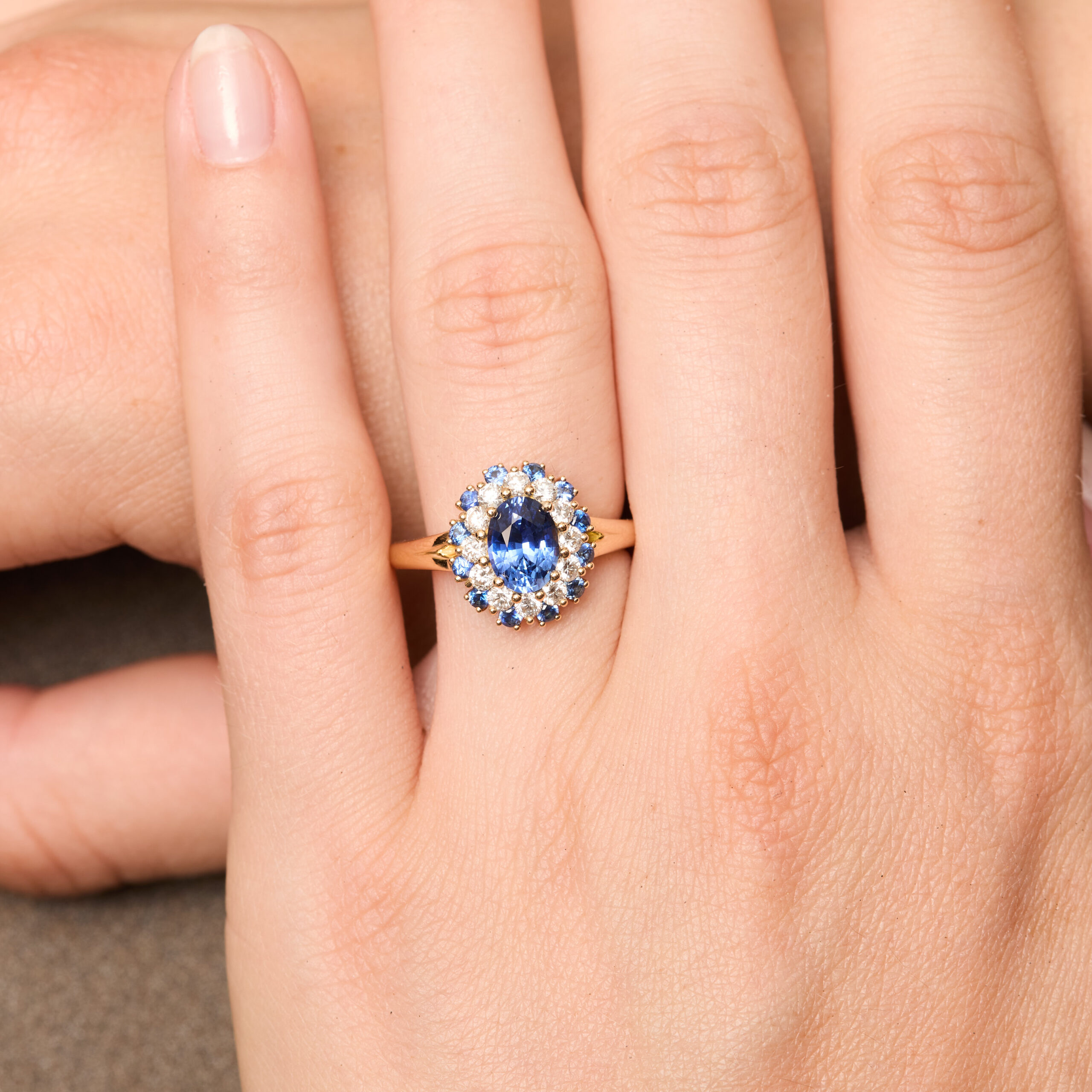 bague saphir bleu