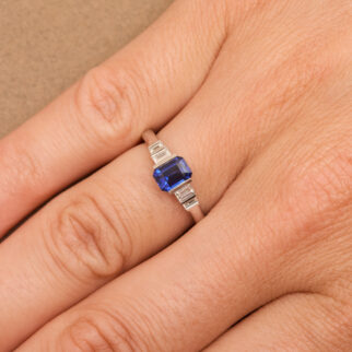 bague saphir taille emeraude
