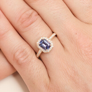 bague saphir violet